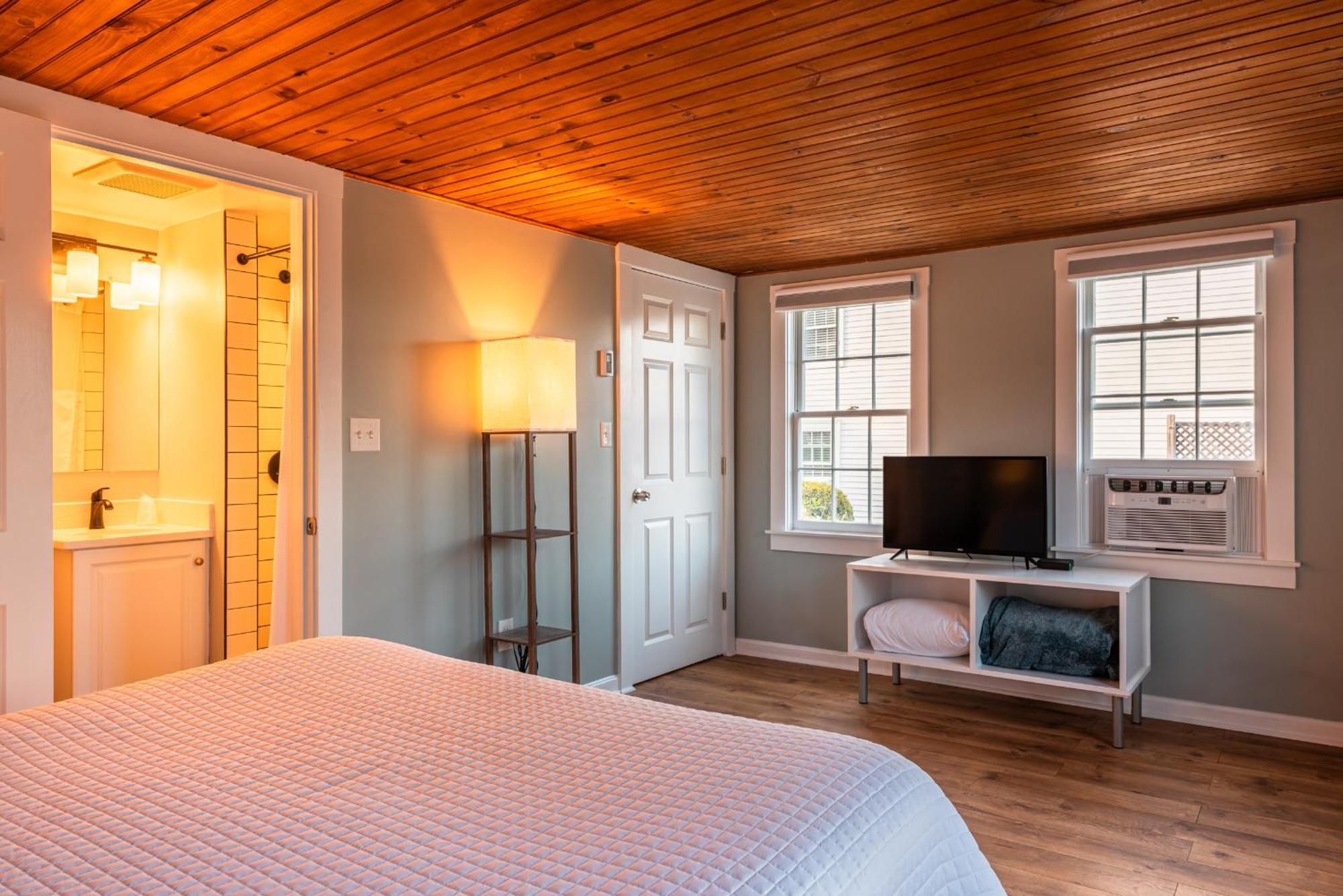 Eagle House Motel ロックポート エクステリア 写真