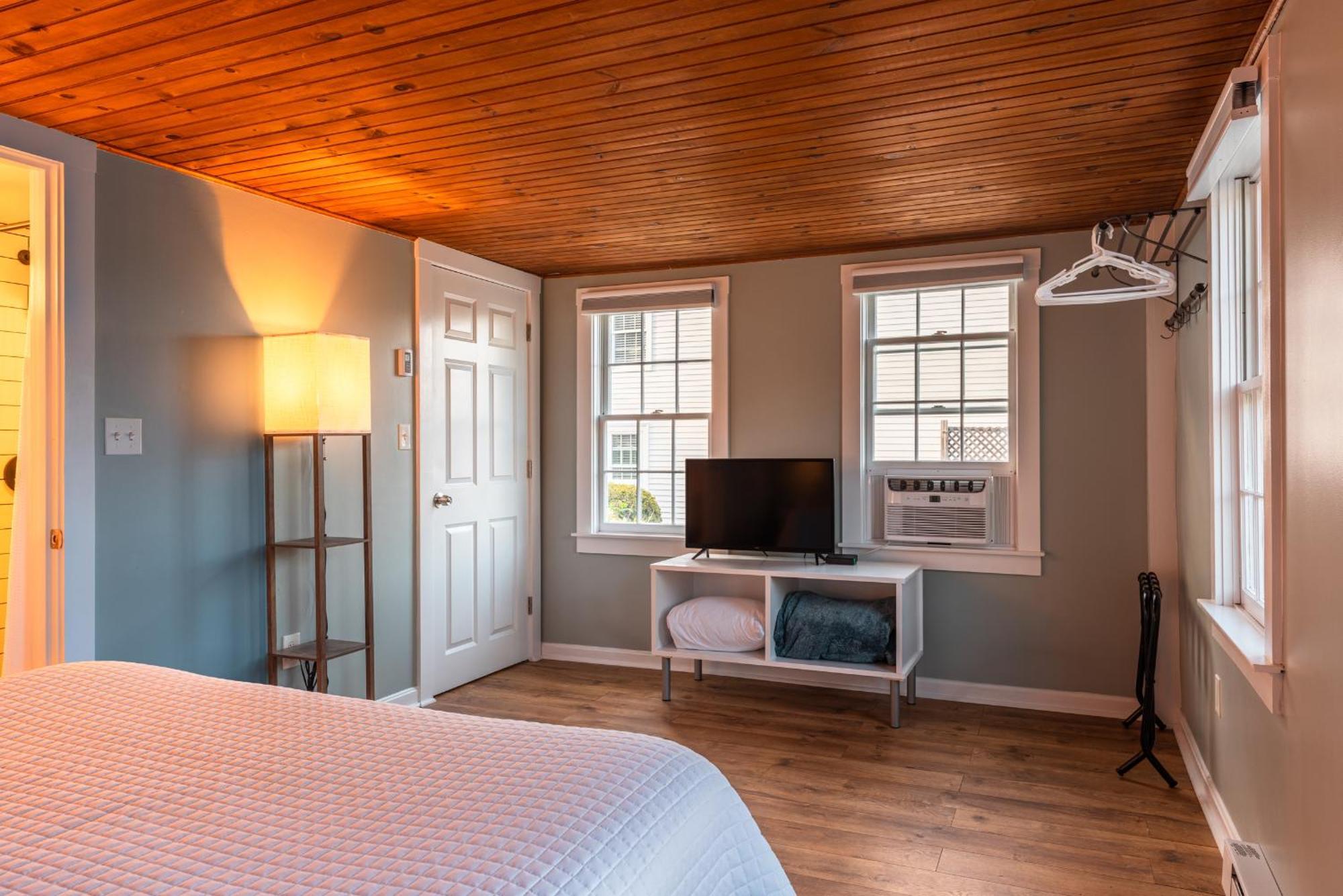 Eagle House Motel ロックポート エクステリア 写真
