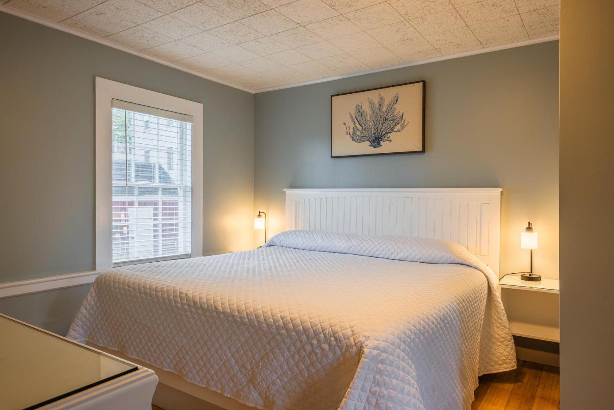 Eagle House Motel ロックポート エクステリア 写真
